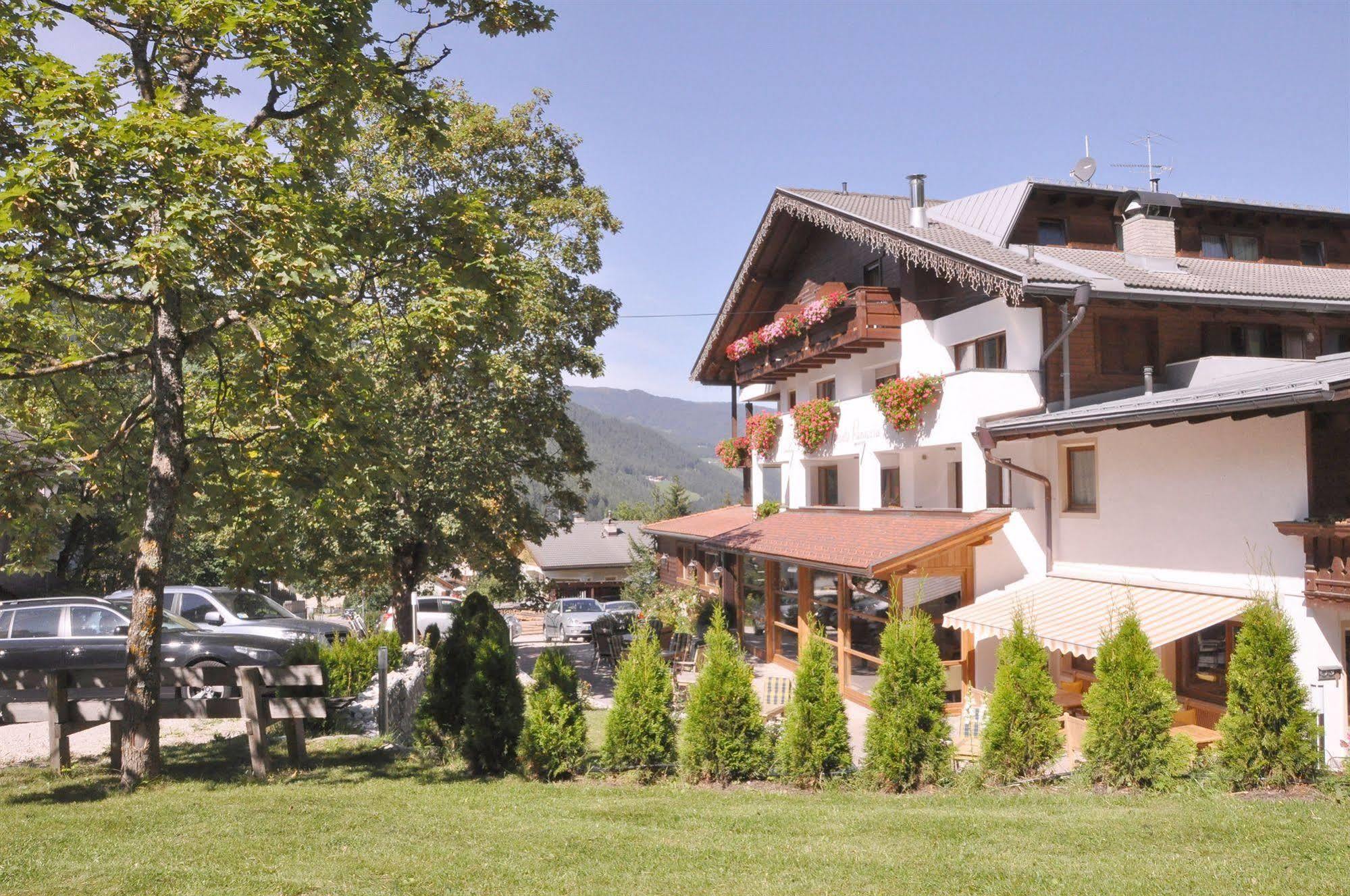 Hotel Monte Paraccia San Vigilio Di Marebbe Exteriér fotografie